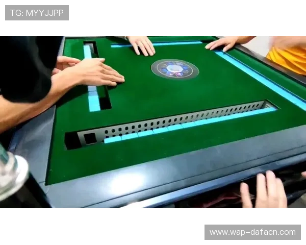 下载真人麻将血战到底官方最新版，全面优化游戏画面和操作体验，带来沉浸式血战到底的精彩对决